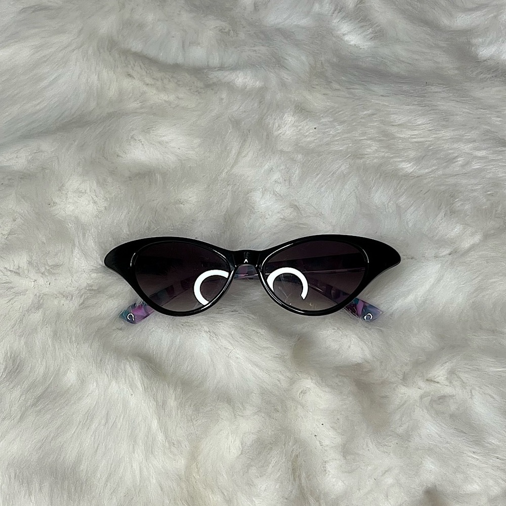 ✨Cat eye sunglasses ✨